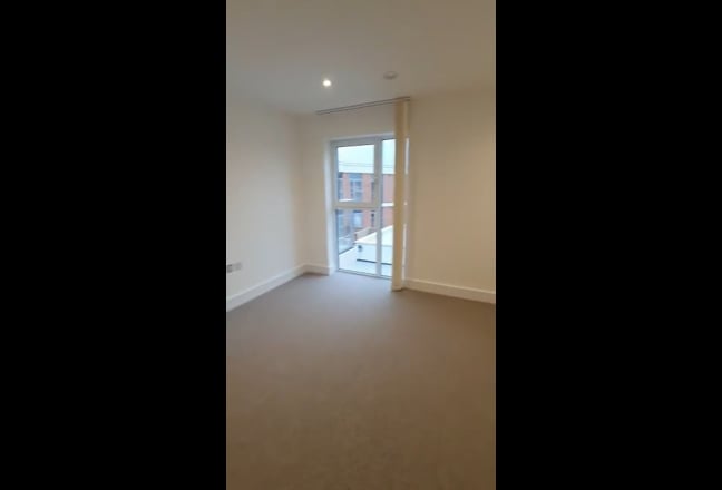 Acton - Double Room available in 2 bedroom flat  Main Photo