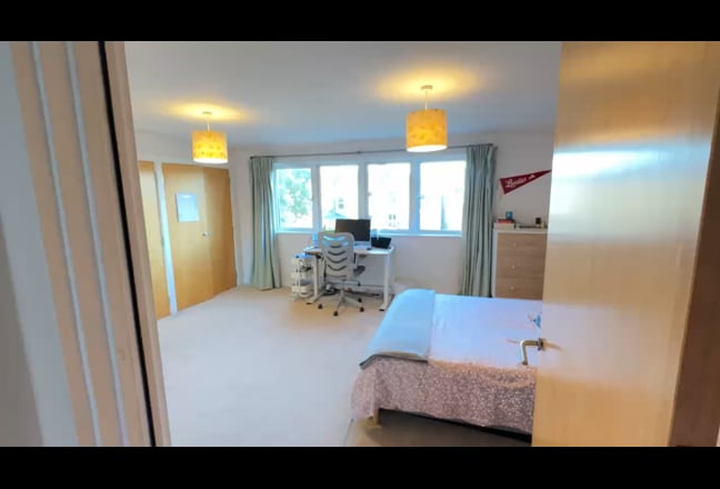 Beautiful Spacious En-Suite Room in Clapham North Main Photo