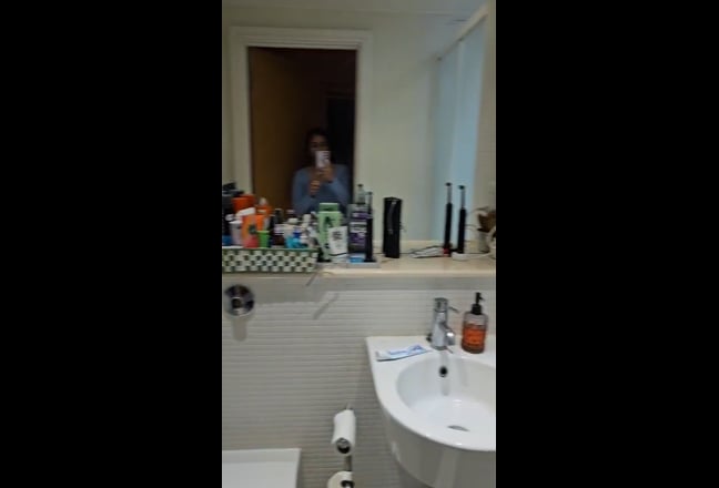 Please read fully! Large Double Room with En-Suite Main Photo