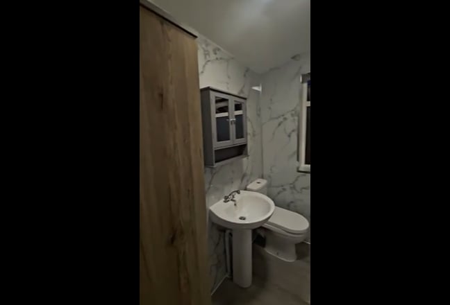 Large furnished double bedroom  Main Photo