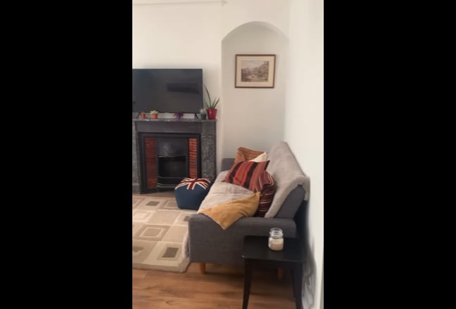 Double room in lovely Dalston flat Main Photo