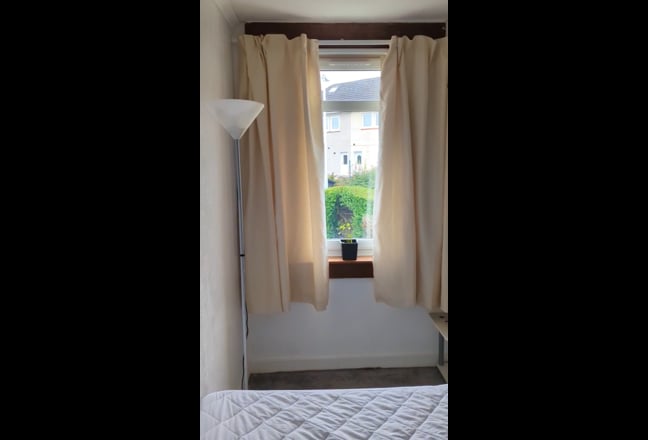 Room in Croftfoot   Main Photo