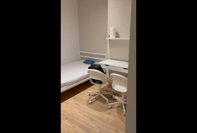 Ensuite at White City Park Main Photo