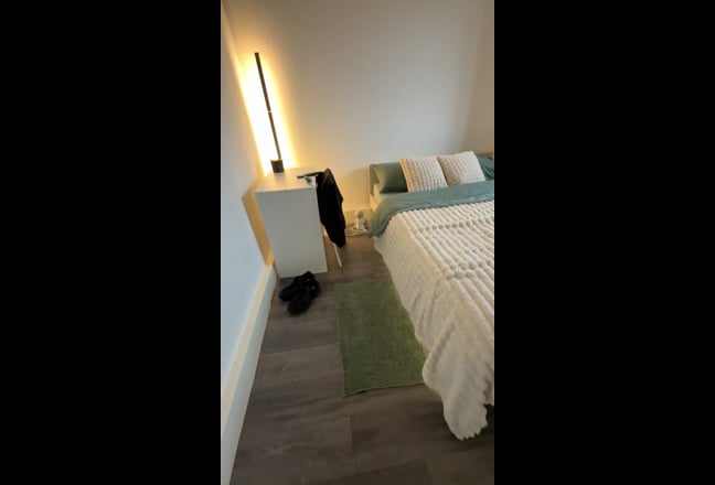 Bills Inc Bright+Spacious | Bethnal Green  Main Photo