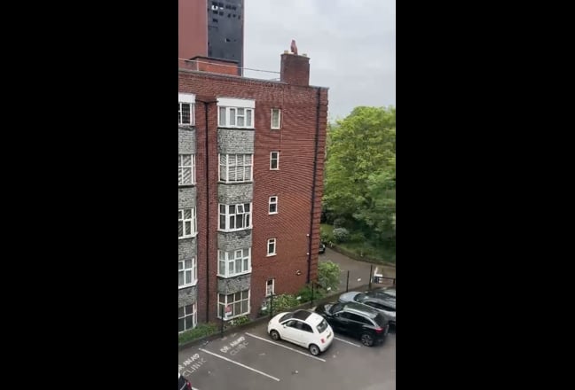 Modern stylish DBL Room, B15, Bills & Broadband IN Main Photo