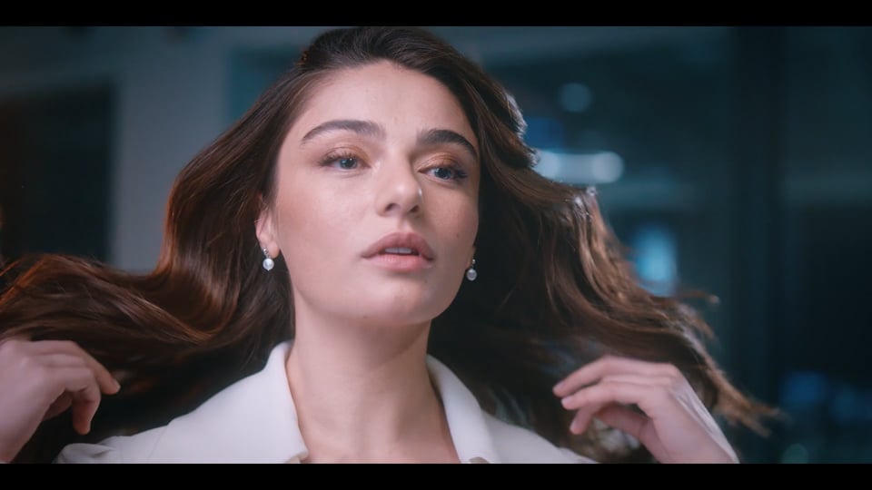 L'Oréal — Professionnel × Ayça Ayşin Turan