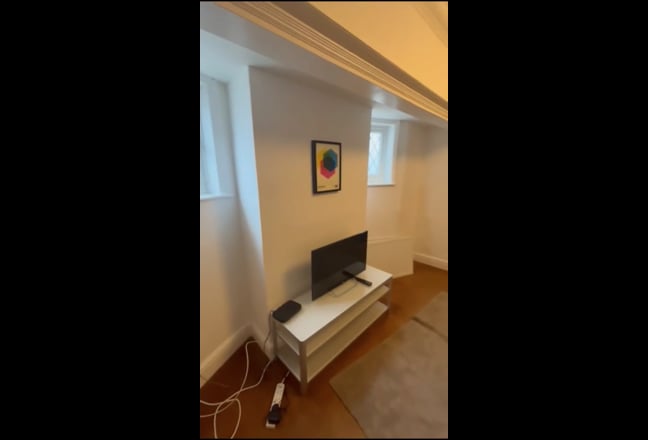 Single Room Available inc Bills Main Photo