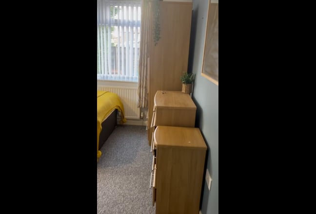 Lovely  ensuite👨‍⚕️ HOSPITAL👩‍⚕️ 5 mins away Main Photo