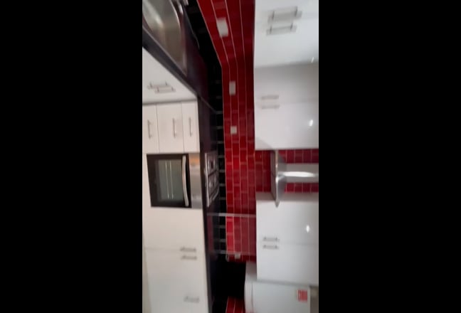 Master bed room with balcony . Inc C-Tax & water Main Photo