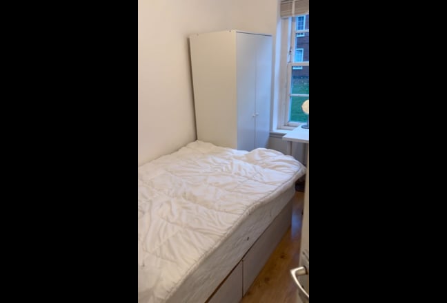 Spacious double rooms in E2 - All Bills Included Main Photo