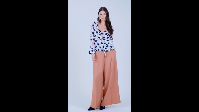 Twin Set em Crepe Estampado Poá Julia