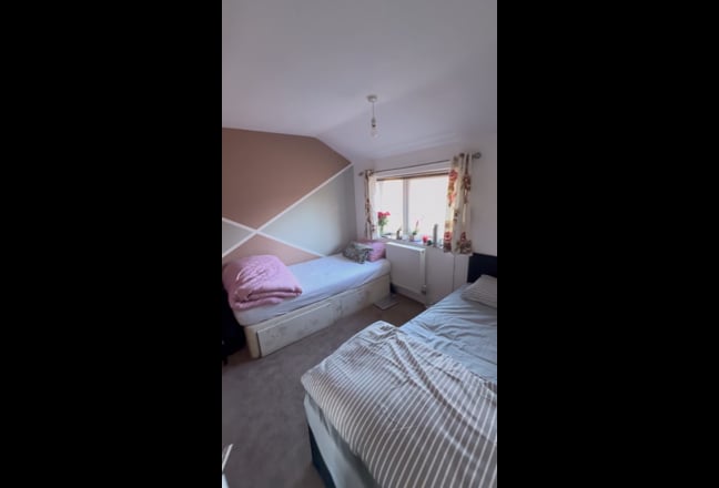 Affordable room share at great location Main Photo