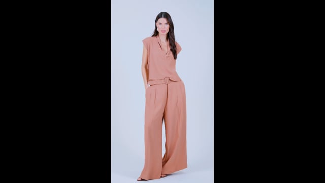 Blusa Crepe Camel Helena