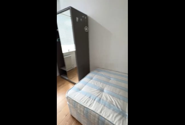  Single Room Available for Short-Term or Longterm Main Photo