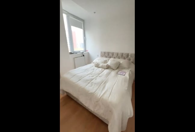 🔥Massive En-Suite RM🔥Modern Flat🔥Living Room!🔥 Main Photo