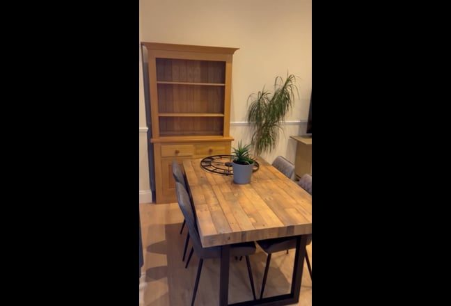 2 bedroom flat in Herne Hill Main Photo