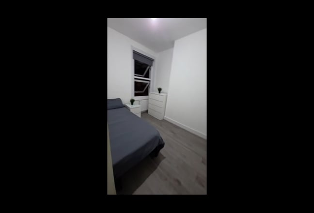 Double Room –, Bills Inc Main Photo