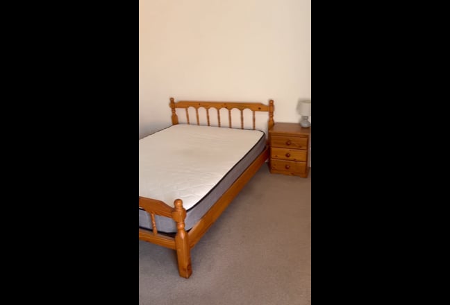 Double Room Available Now! Main Photo