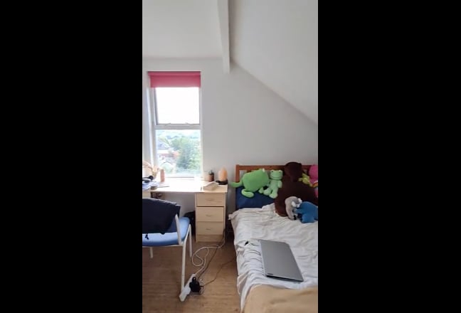 Lovely Kirkstall House Share Main Photo