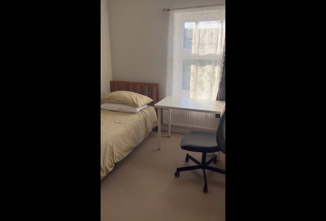 ❤️ Lovely double room available  ❤️ Main Photo