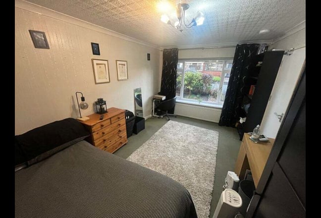 £150 Golden Hello | OL6 | Ref 12C Main Photo