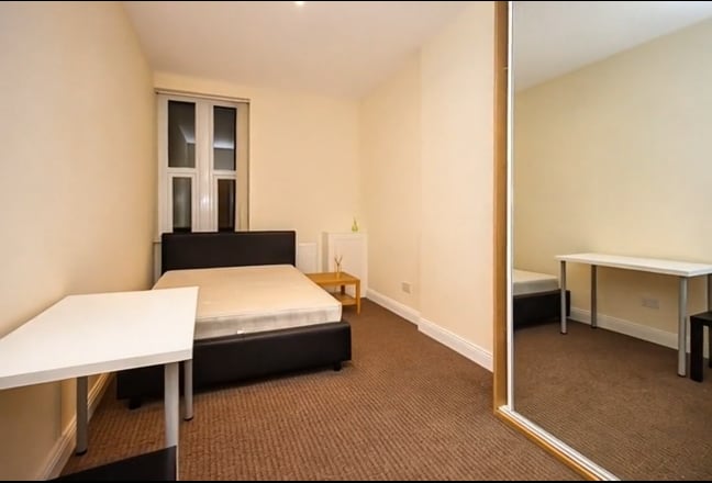 Nice double room in Leytonstone E11 3AW Main Photo