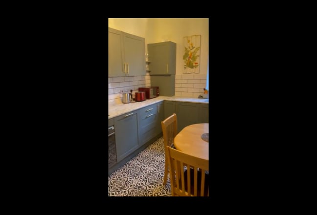 Stirling City Centre Apartment Main Photo