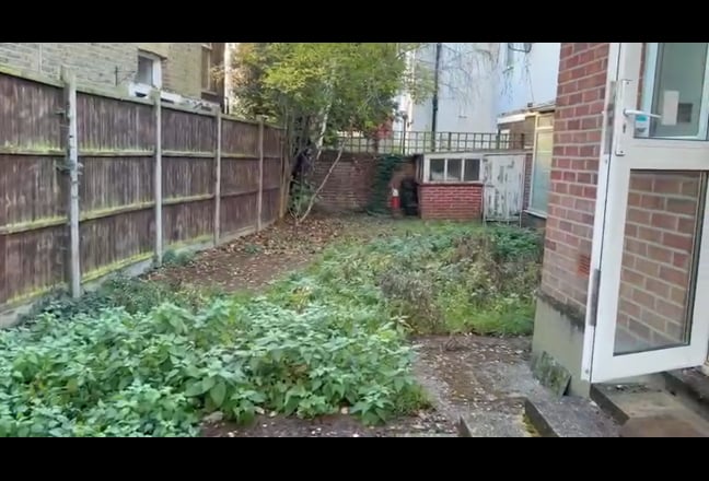 Spacious One-Bedroom Flat with Private Garden Main Photo