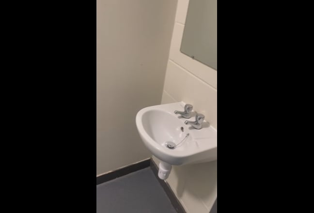 Ensuite Studio Flat – Spring Gardens, Aberdeen Main Photo