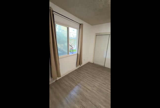 Spacious, Cozy Room in Prime Glendale Location Main Photo