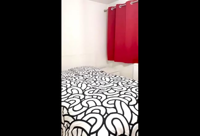 Beautifully furnished modern double bed room Main Photo