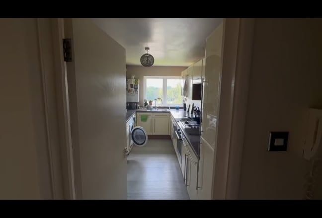 🟠 Huge Double Bedroom close to Wimbledon FLEXIBLE Main Photo