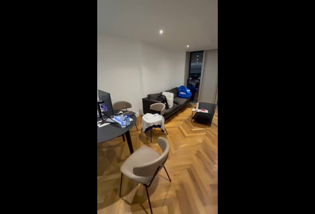 1 Bed · West Tower (Deansgate Square) — High Floor Main Photo