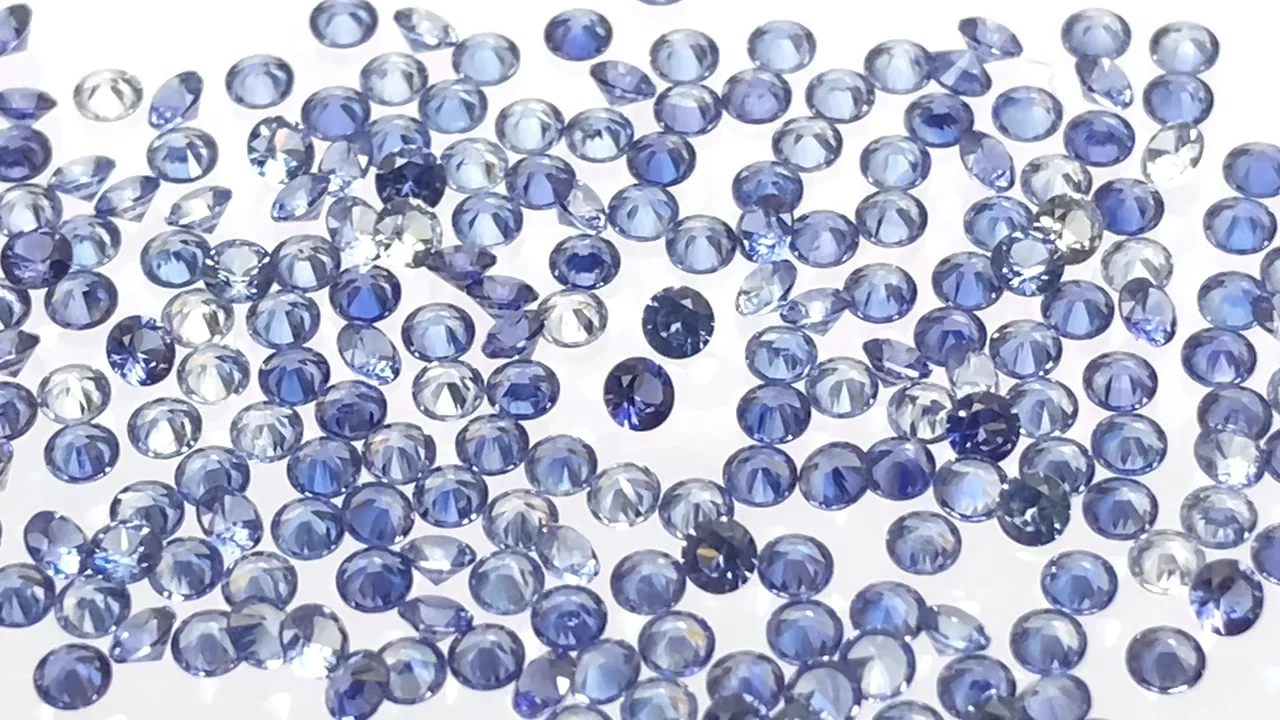 宝石質ベニトアイト AAA ルース ラウンドファセットカット1.5×1.5mm 3