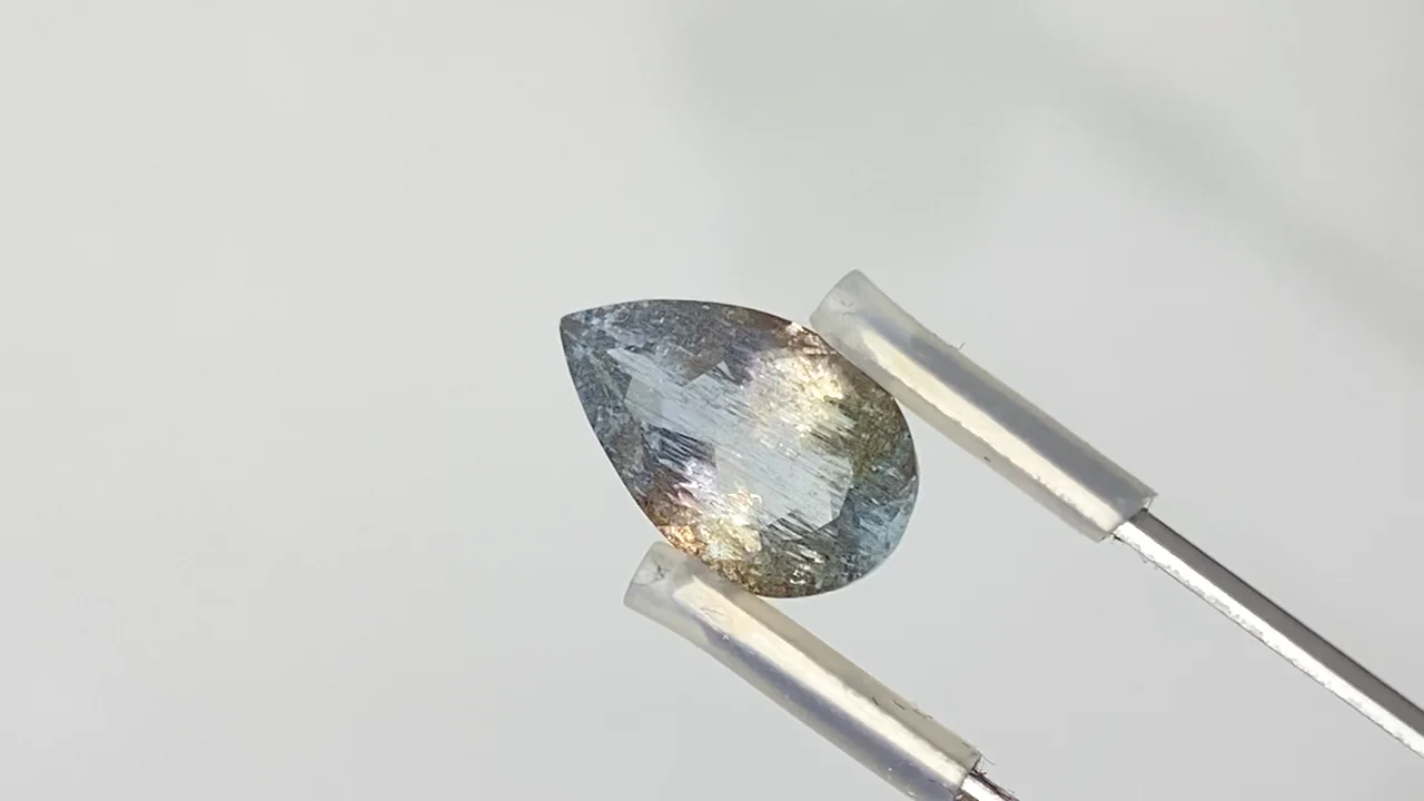 動画】【1点もの】宝石質モスアクアマリンAAA ファセットカット 1粒 NO