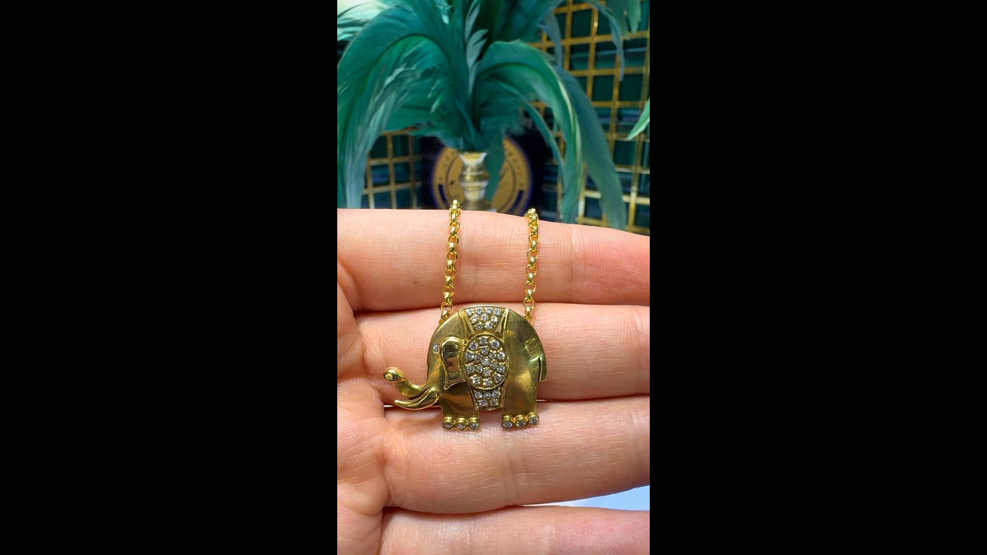 Ciondolo elefante in oro giallo e oro bianco - Il Bello Del Lusso