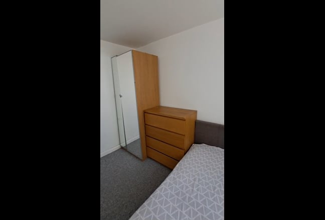 📍Amazing Location in Oval, Double Room📍 Main Photo