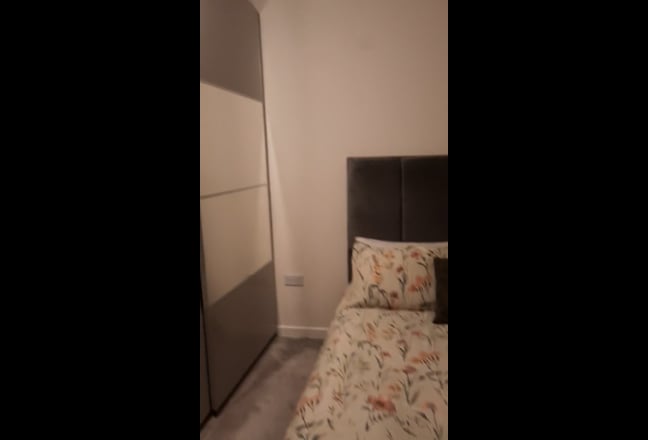 Double rooms, 1 with en-suite in modern build home Main Photo