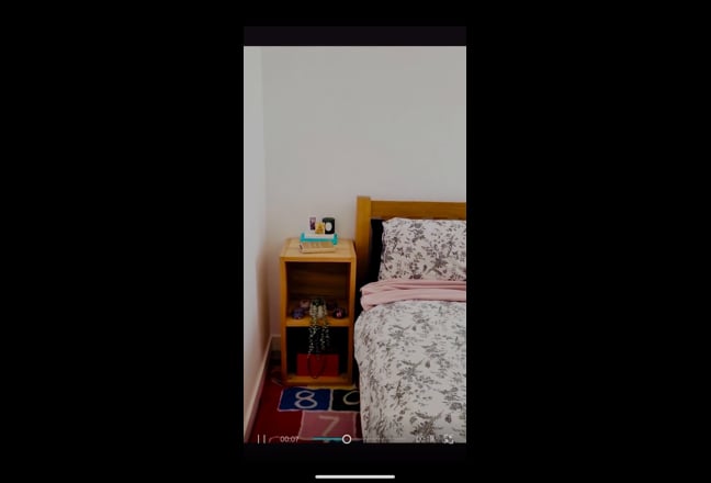 Looking for Female Flatmates-double room Main Photo