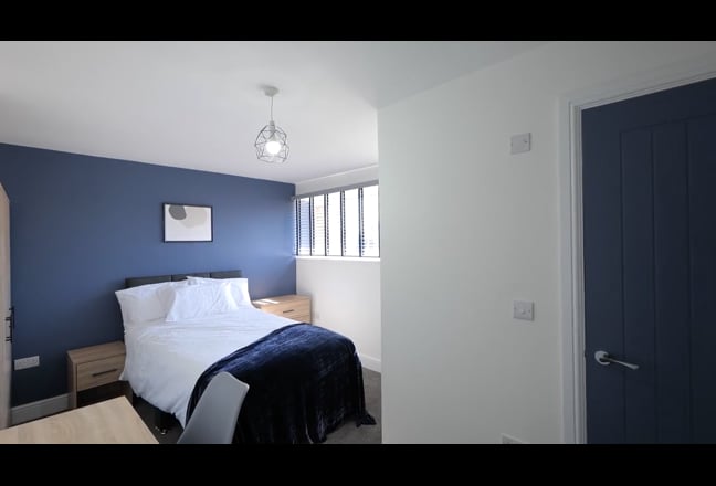 🔥 Fabulous Professional Ensuite 🔥 Main Photo