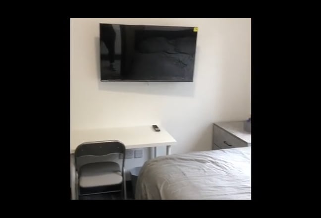 Double en-suite room furnished all bills £750 p/m Main Photo