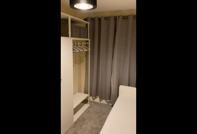 4 Bedroom House - fully furnished Main Photo