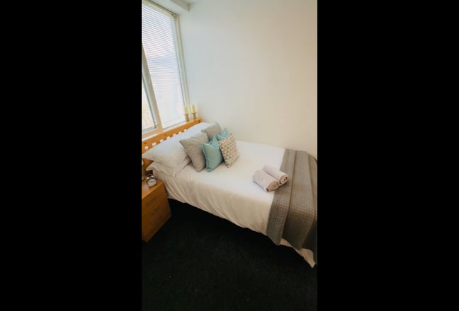 3 Bristol Street Main Photo