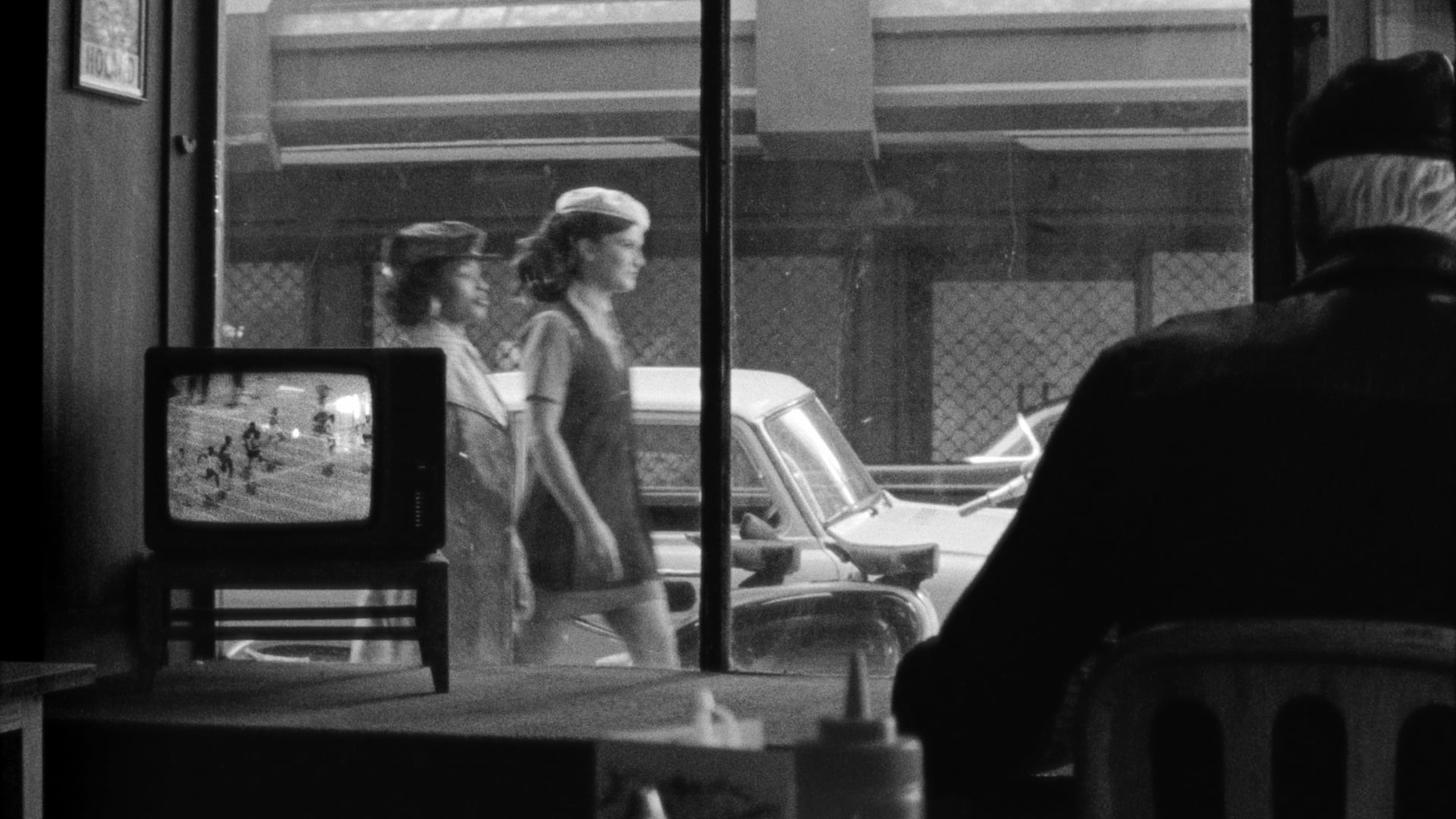 ADIS4295_AOFW23_GAZELLE_16x9_2MIN_CLEAN_ENG_NO_SUB_PRORES_GENERIC