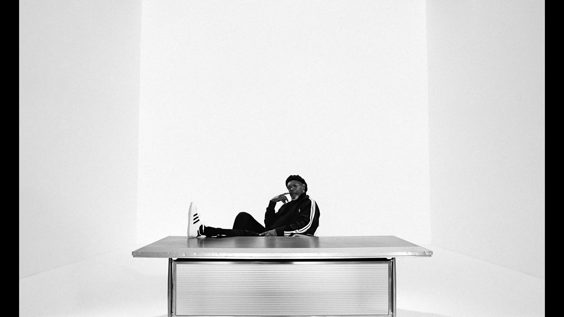 ADIS6592_FW25_Superstar_16x9_60s_Pyramids_TITLED_ENG_NO_SUB_MP4_DIGITAL