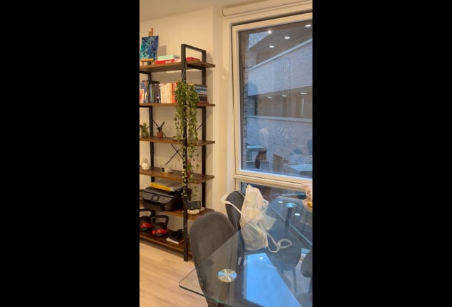 Double Room in New Build (next to Elizabeth Line) Main Photo