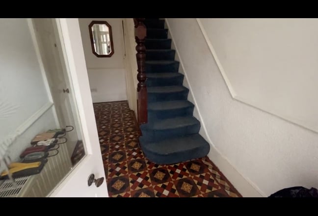 A selection of 4 double rooms to let in Bounds  Main Photo