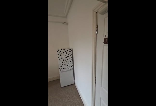 Lovely Large Double Room Available!!! Main Photo