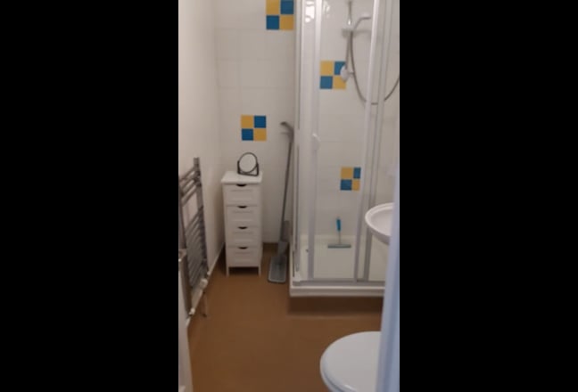 Serviced studio apartment  Main Photo