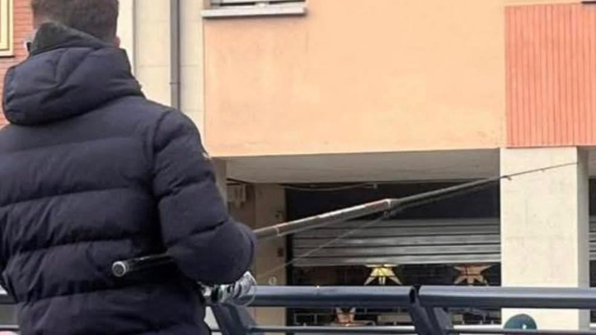 Attività ittiche in via Riva Reno